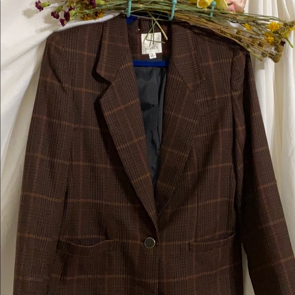 Dinner Jacket - Picture 4 of 5